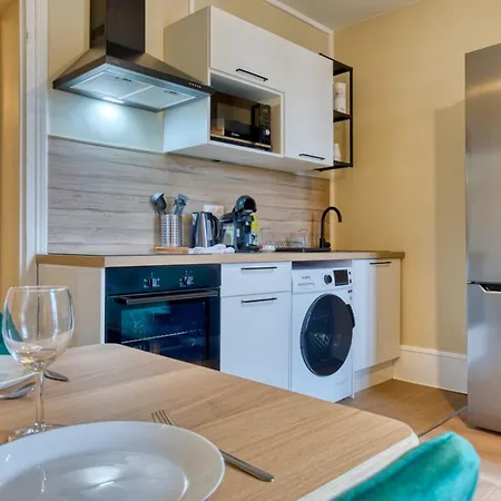 Mathilde Proche Clinique Mathilde * Rouen